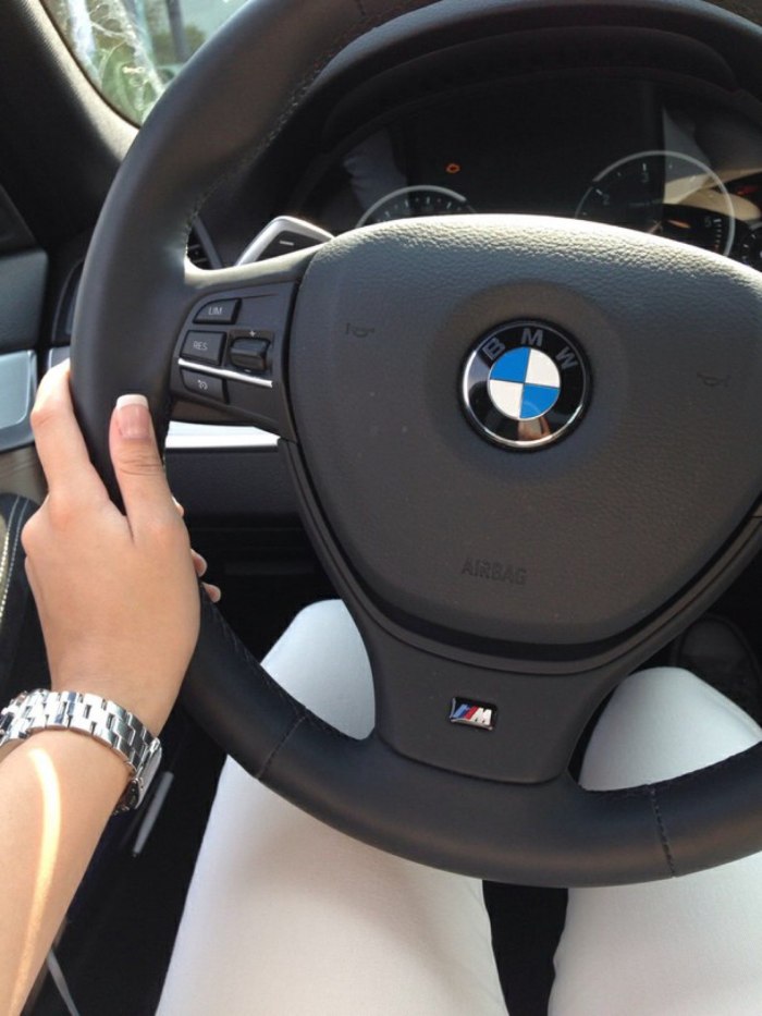 Руль БМВ i8