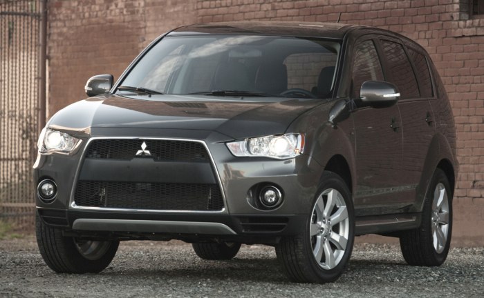Митсубиси Аутлендер XL 2010