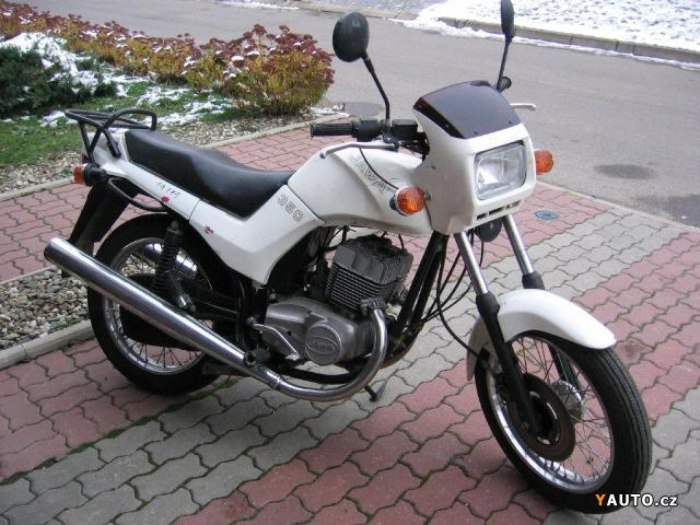 Мотоцикл Ява 2000