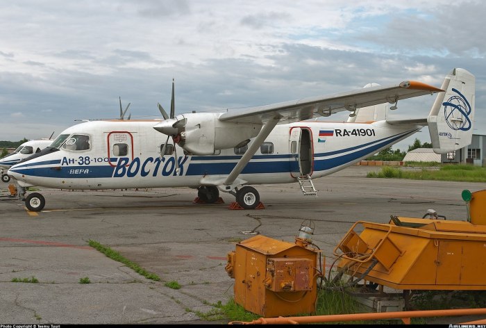 АН-28 Восток