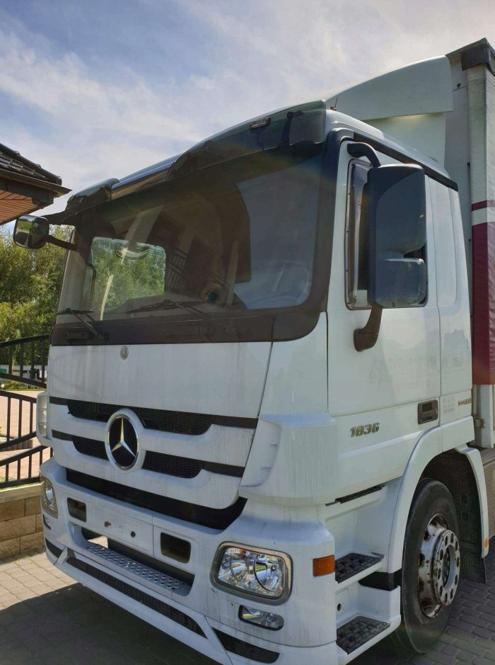 Mercedes Actros 2641 кабина