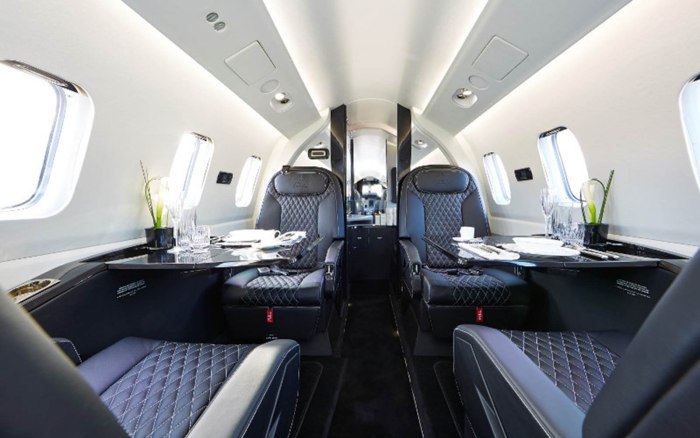 Самолёт Piaggio p.180 Avanti
