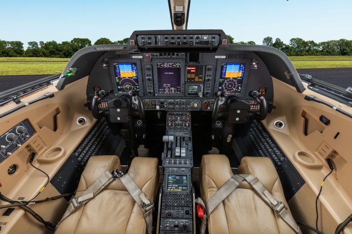 Самолёт Piaggio p.180 Avanti