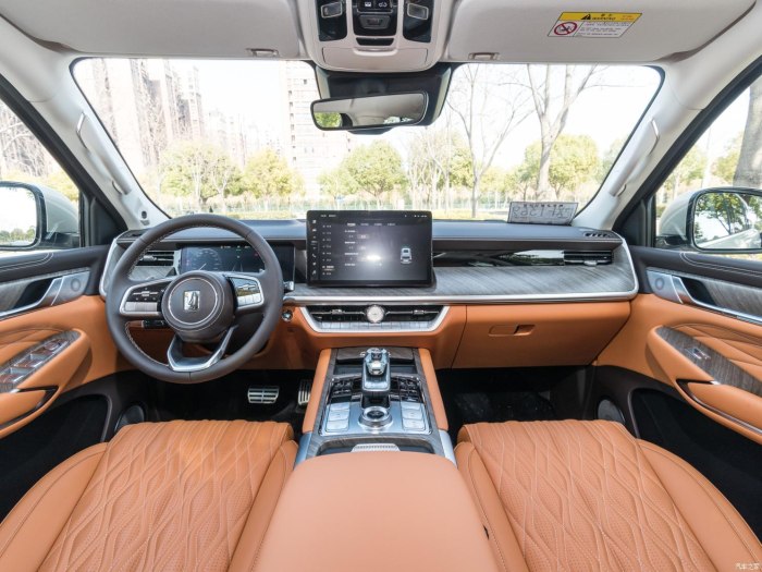 Haval Tank 500 салон