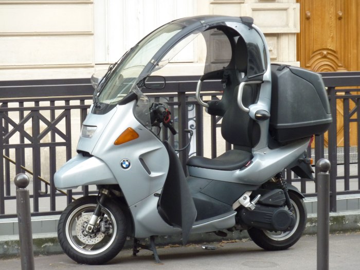 Скутер BMW c1