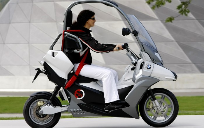 Скутер BMW c1