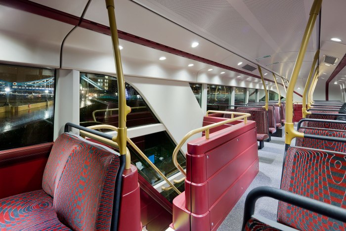 Автобус New Routemaster салон