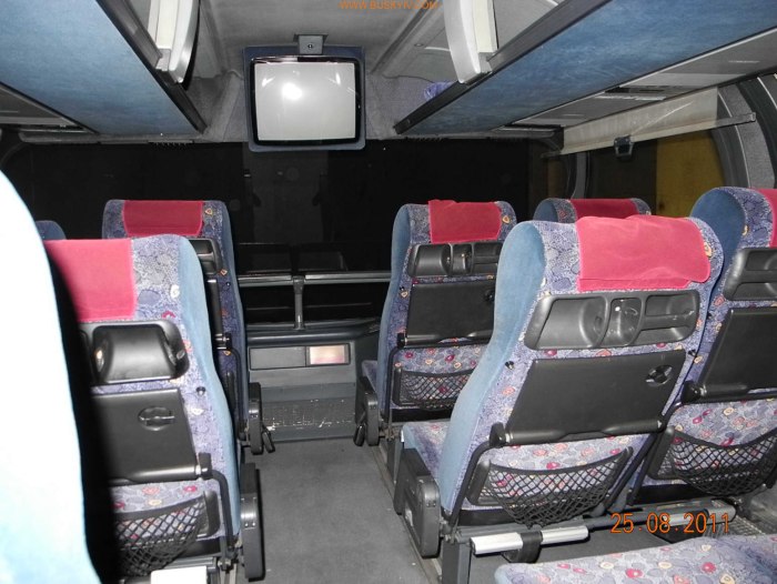 Neoplan 122 места со столиком