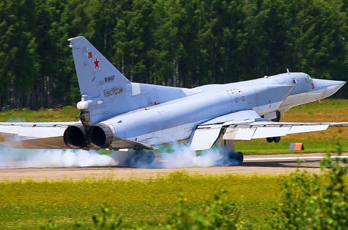 Бомбардировщик-ракетоносец ту-22м3