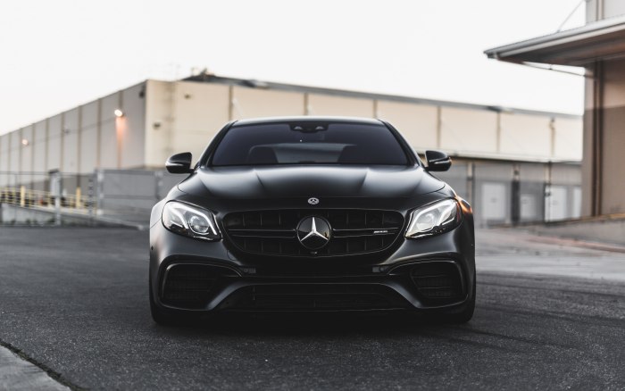 Мерседес Бенц e63 AMG черный