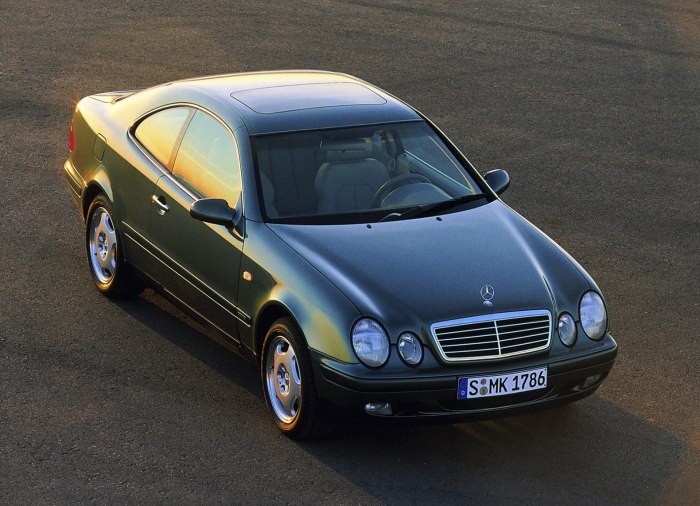 Mercedes Benz c208 CLK Coupe