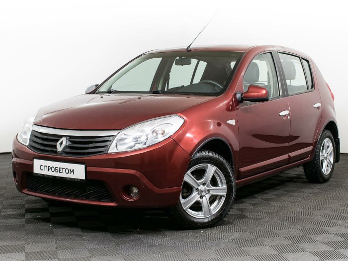 Renault Sandero 1