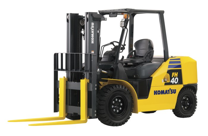 Вилочный погрузчик Komatsu fd30t-17