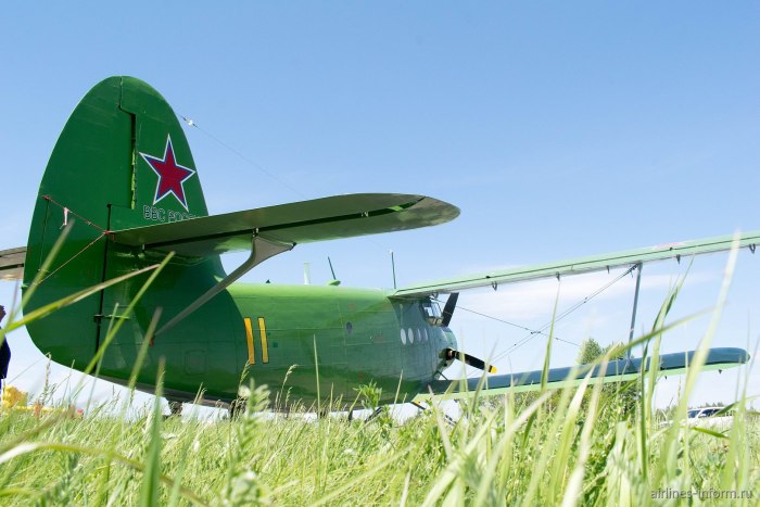 Военный самолет ан2