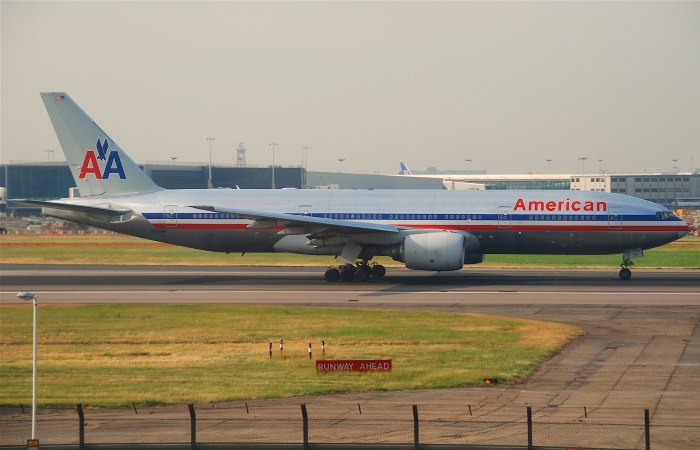 Boeing 777-200er Икар