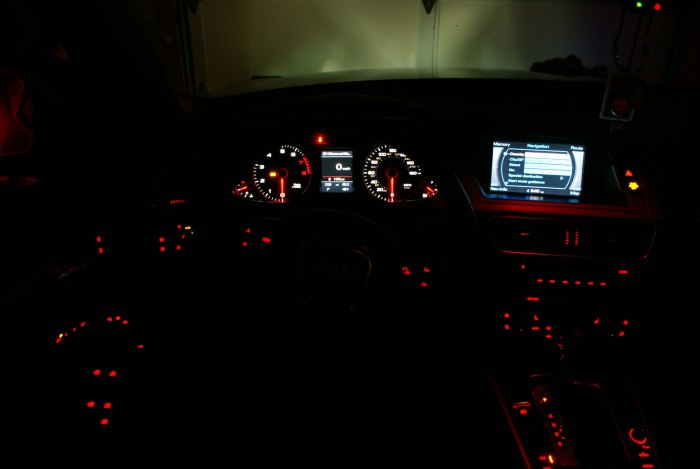 Audi a4 b8 салон ночью