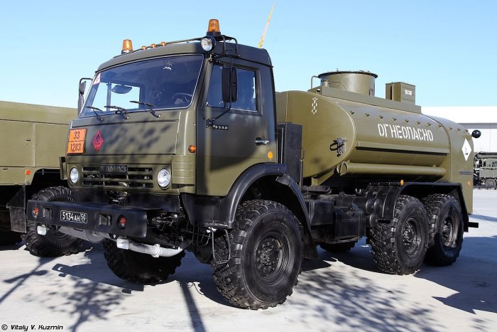 КАМАЗ 5350 бензовоз