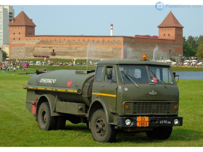МАЗ 5334 топливозаправщик военный