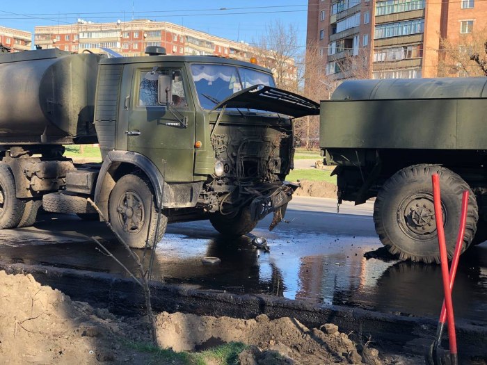 Бензовозы в армии