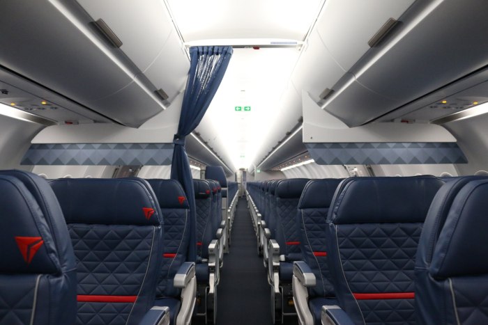 Airbus a321 салон