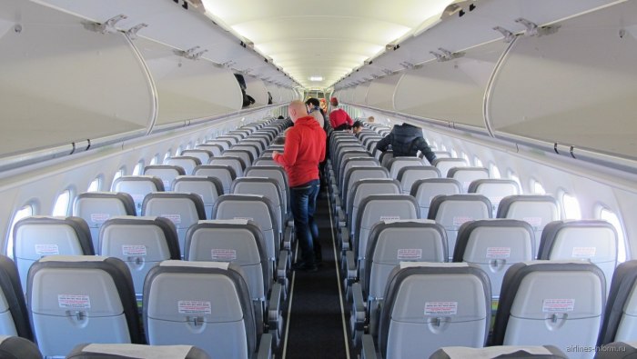 Салон самолёта Аэробус 320 s7