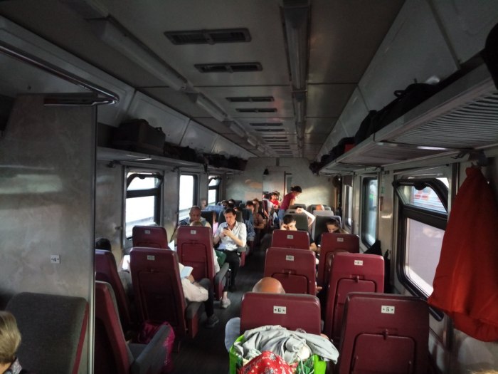 Поезд 119 а Санкт-Петербург Белгород сидячий вагон