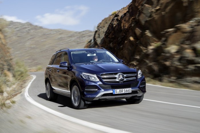 Мерседес GLE 2015 кроссовер
