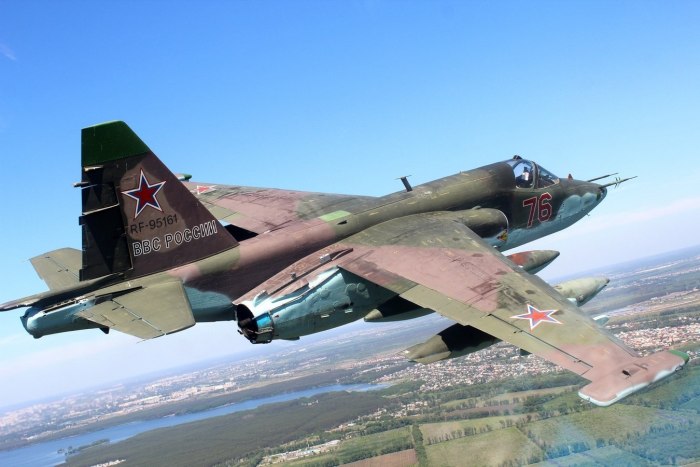 Самолёт-Штурмовик Су-25
