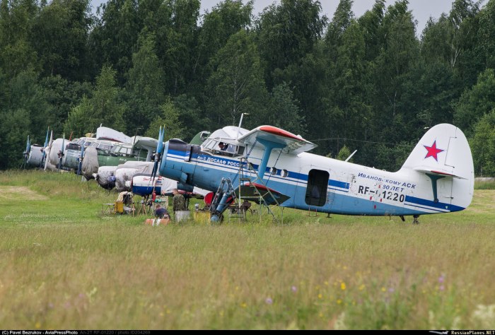 Самолет як 18т Ясюниха
