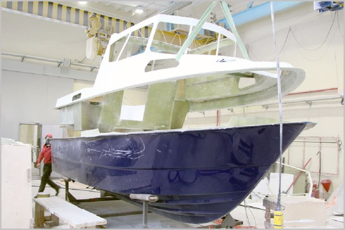 Лодка Джейн 450 из стеклопластика