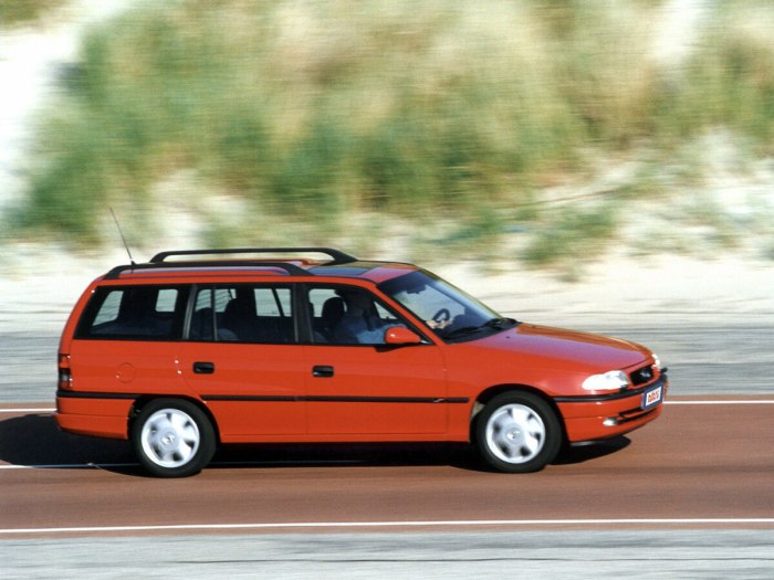 Opel Astra Caravan универсал