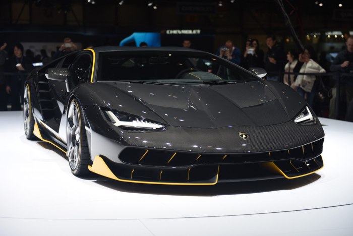 Спорткар Lamborghini Centenario