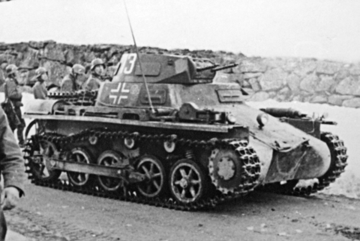 Танк PZ 1