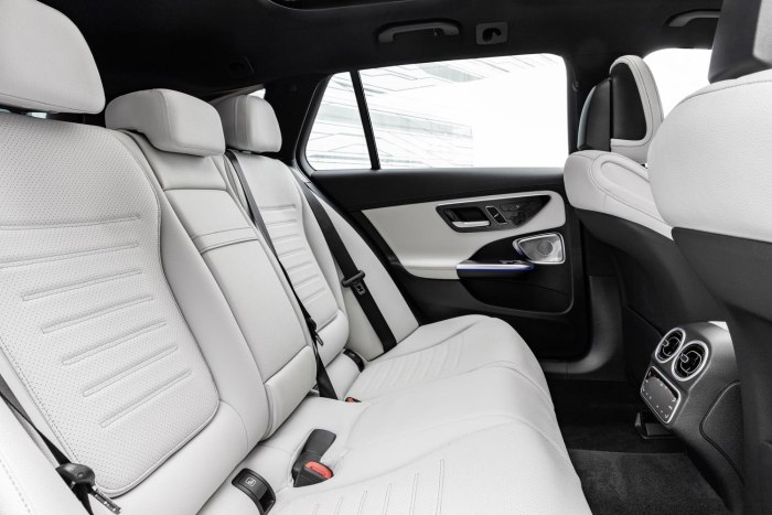 Mercedes Benz c class 2022 салон