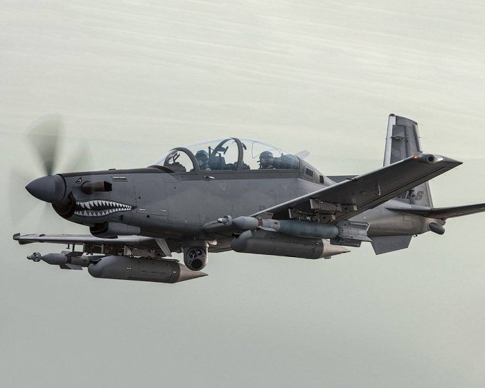 EMB-314 super Tucano Штурмовик-истребитель