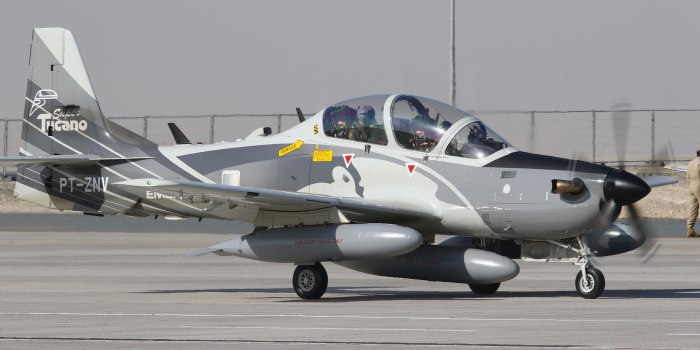 Турбовинтовой Штурмовик Embraer EMB-314 super Tucano