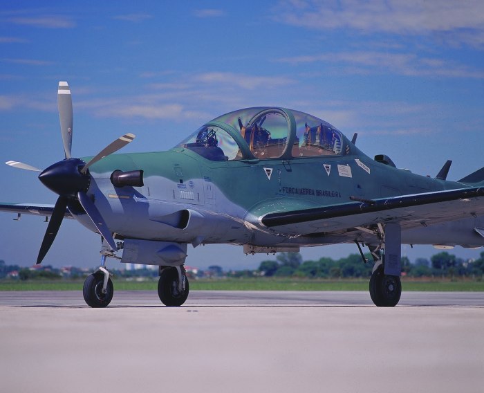 Штурмовики EMB 314 super Tucano