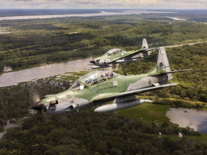 Штурмовики а-29 super Tucano