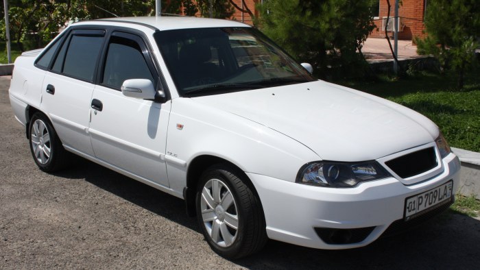 Daewoo Nexia 1 белый