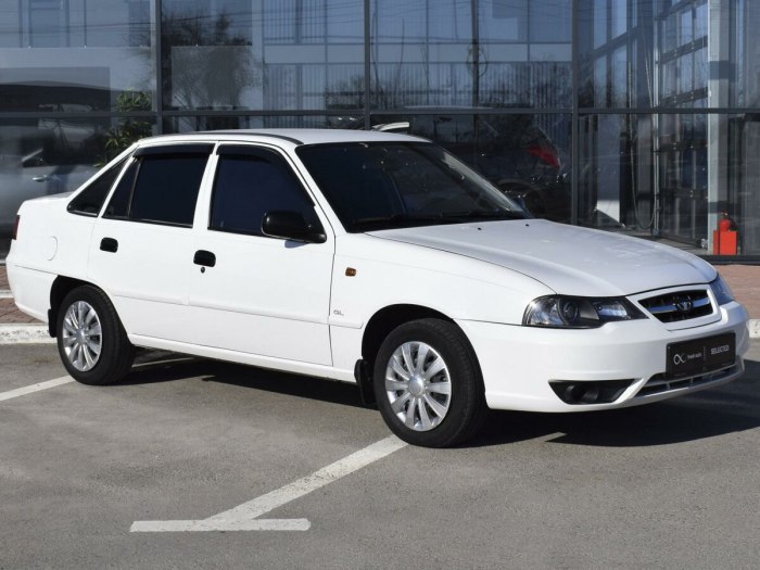 Nexia 2 White