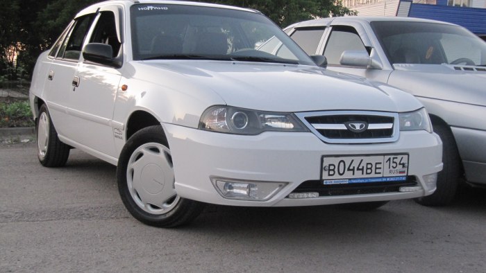 Daewoo Nexia n150 белая