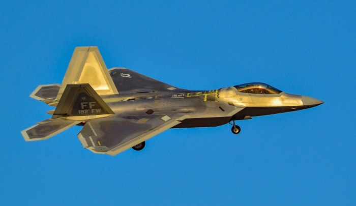 F 22 вооружение