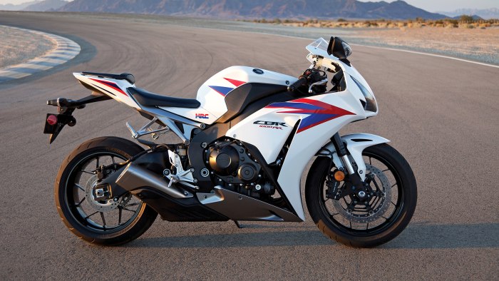 Мотоцикл Honda CBR 1000