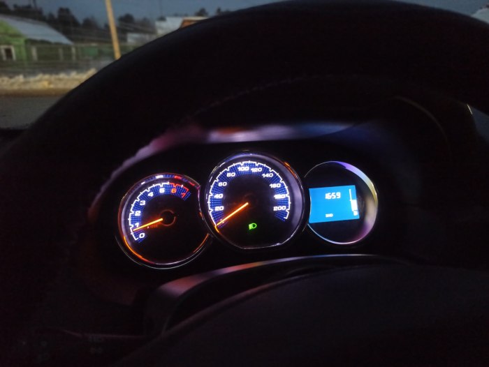 Приборная панель Renault Logan 2