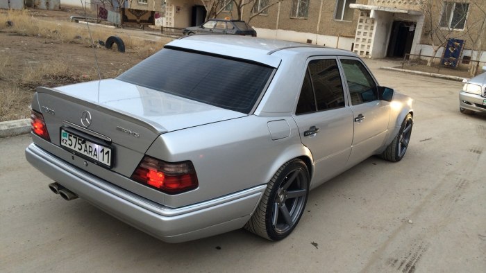 Mercedes 124 волчок
