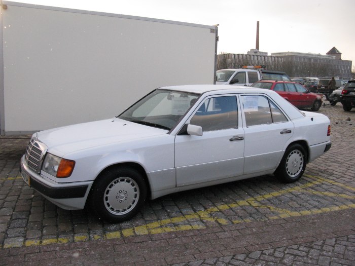 Mercedes-Benz w124 200