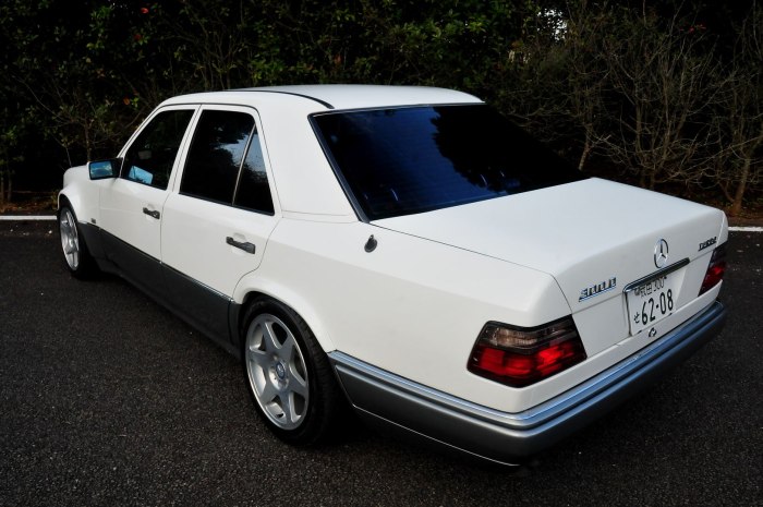 Мерседес w124 белый