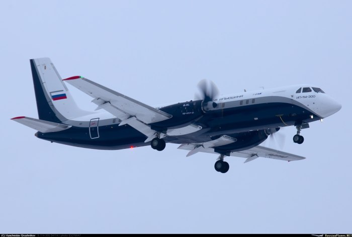 Турбовинтовой самолет ил 114 300