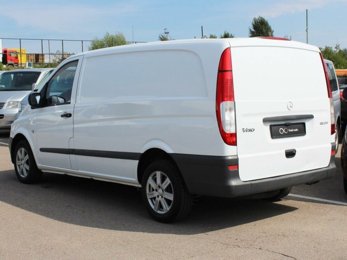 Mercedes-Benz Vito 111