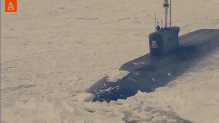 Русская подлодка всплыла в Америке
